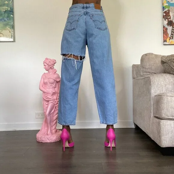 Levi Women's Cropped Balloon Jeans - Picture 2 of 4